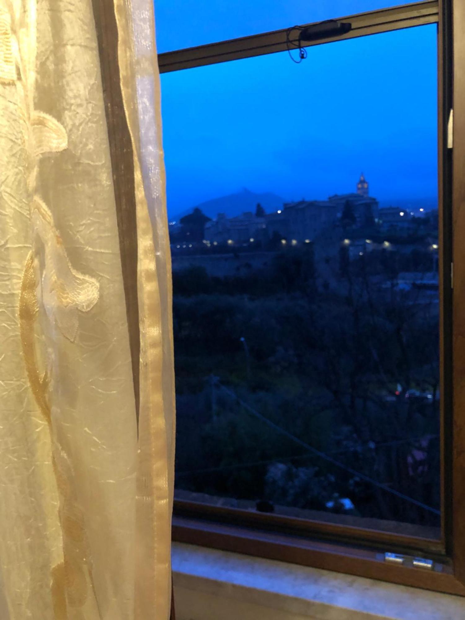 La Finestra Di Umberto Vicino Al Centro Con Parcheggio Privato Bed & Breakfast Viterbo Luaran gambar