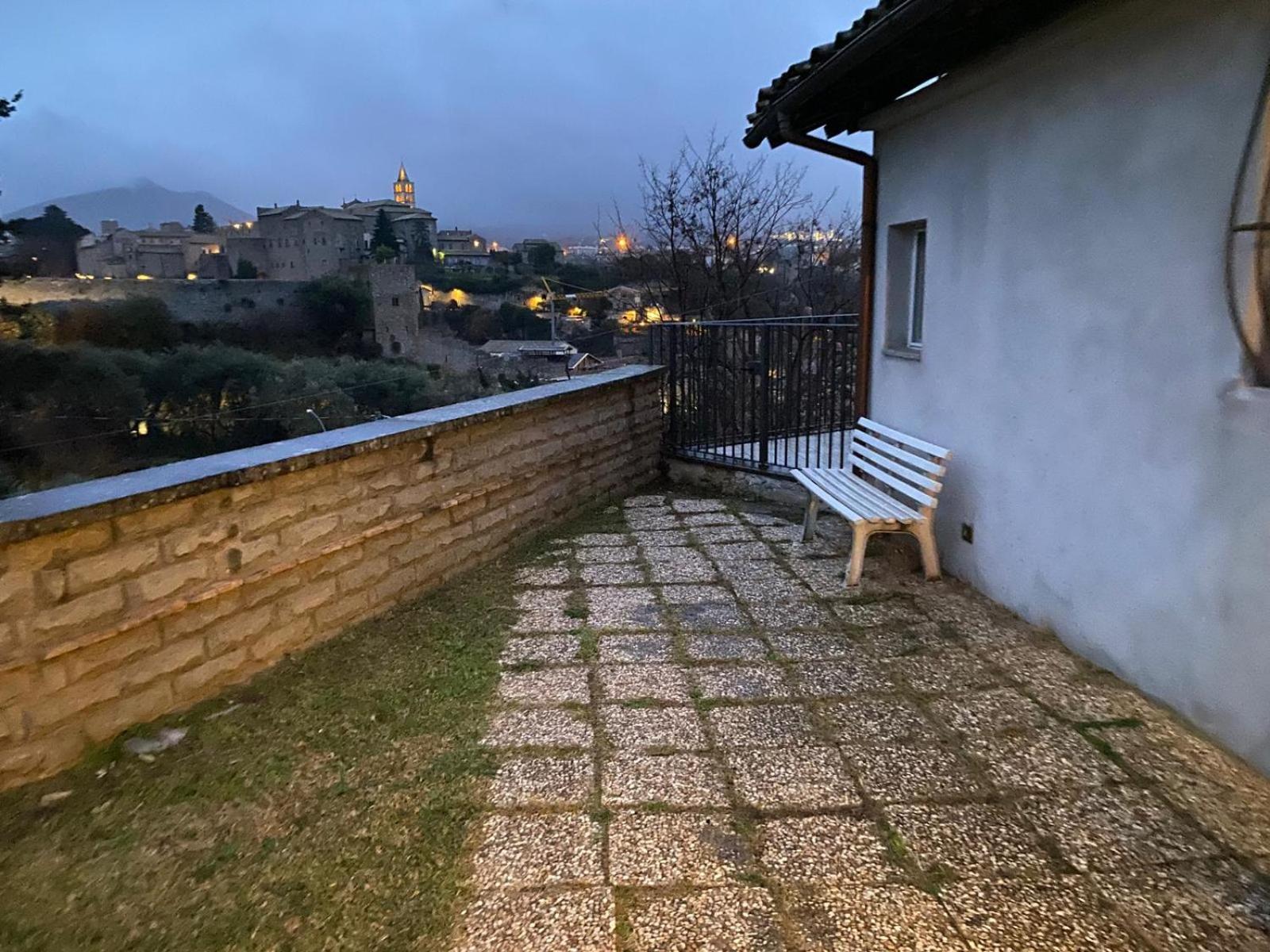 La Finestra Di Umberto Vicino Al Centro Con Parcheggio Privato Bed & Breakfast Viterbo Luaran gambar